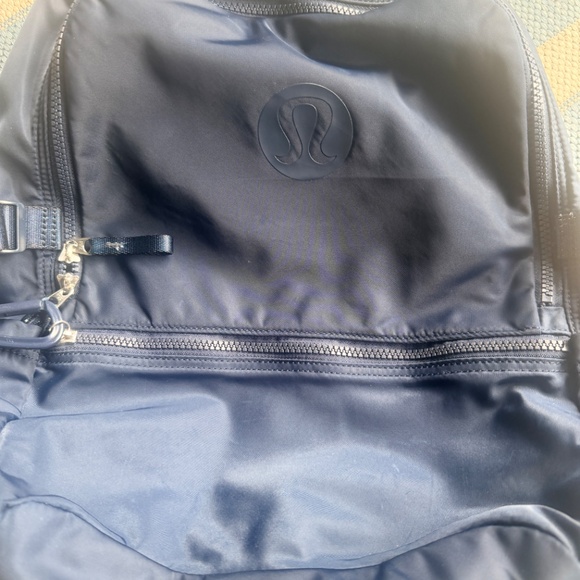 Lululemon Crew Backpack 22L - Picture 4 of 7